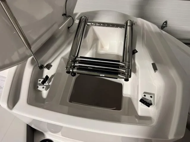 Slide: The Image of Yamaha AR220 2025 - 22