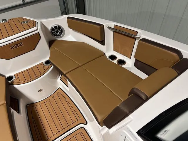 Slide: The Image of Yamaha 222S 2025 - 26