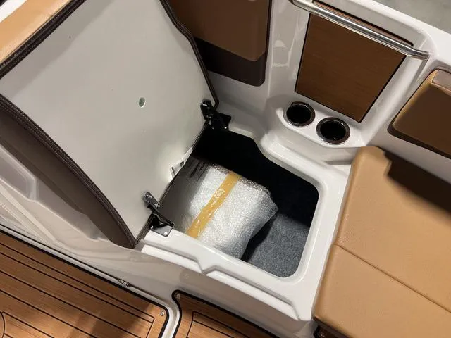 Slide: The Image of Yamaha 222S 2025 - 27