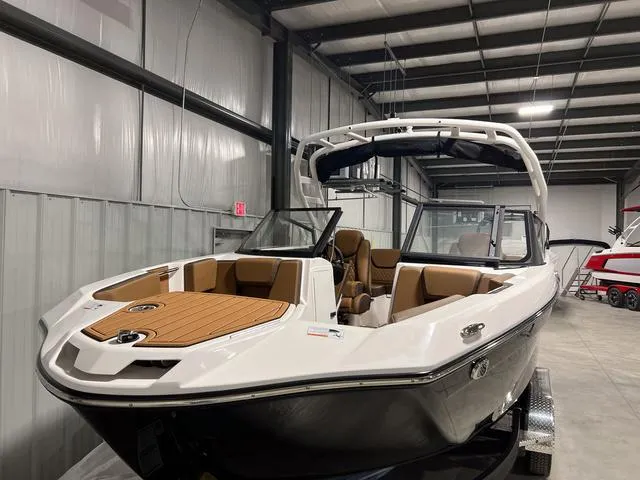 Slide: The Image of Yamaha 222S 2025 - 3