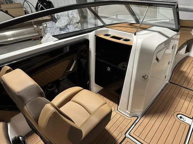 Slide: The Image of Yamaha 252S 2025 - 12