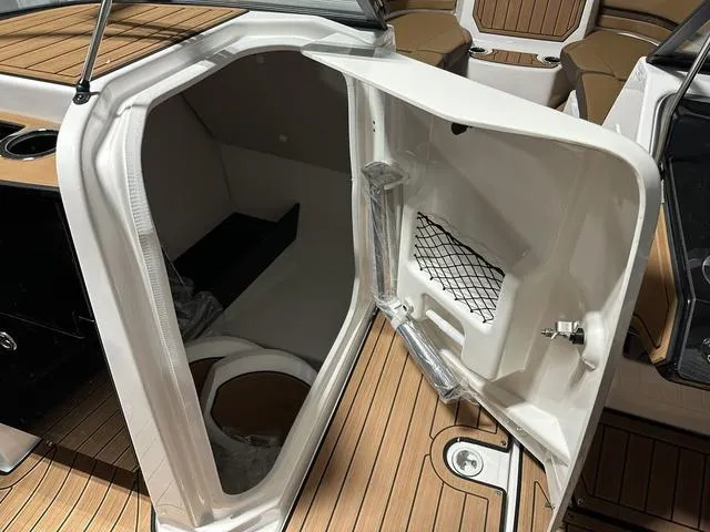 Slide: The Image of Yamaha 252S 2025 - 20