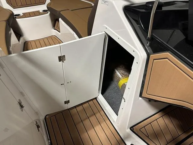 Slide: The Image of Yamaha 252S 2025 - 22