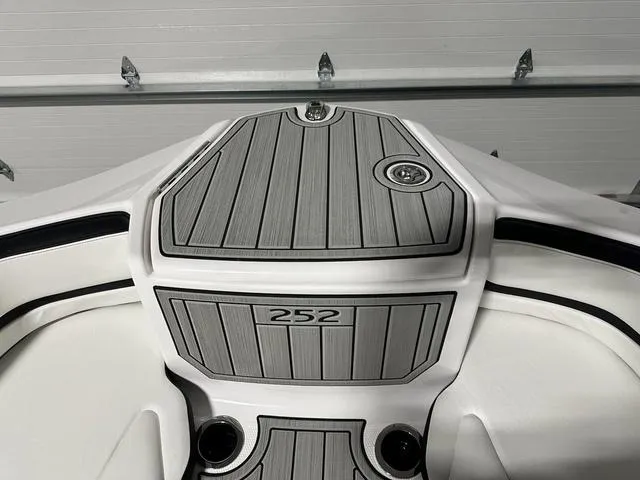 Slide: The Image of Yamaha 252SD 2025 - 24