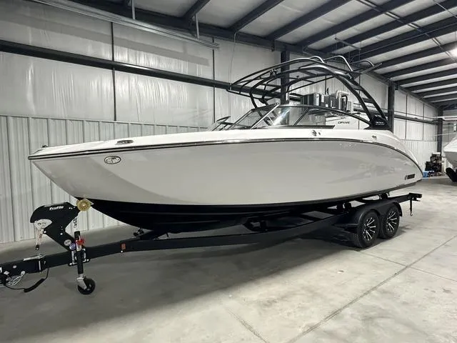 Slide: The Image of Yamaha 252SD 2025 - 3