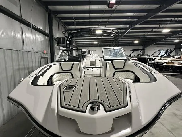 Slide: The Image of Yamaha 252SD 2025 - 4