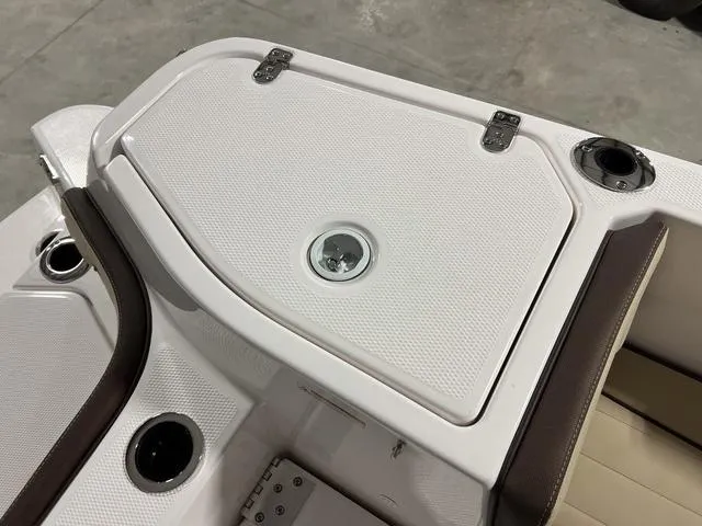 Slide: The Image of Yamaha 252 FSH Sport 2025 - 10