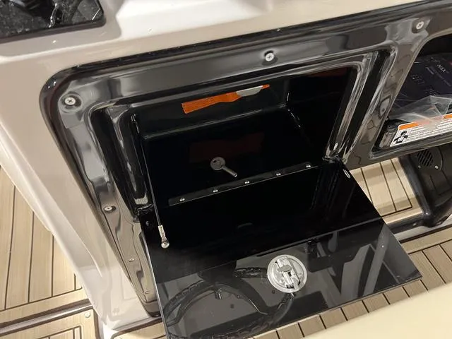 Slide: The Image of Yamaha 252 FSH Sport 2025 - 27