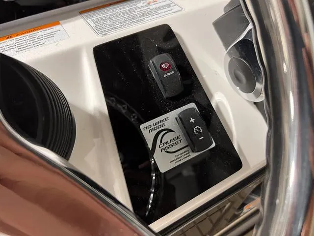 Slide: The Image of Yamaha 252 FSH Sport 2025 - 28