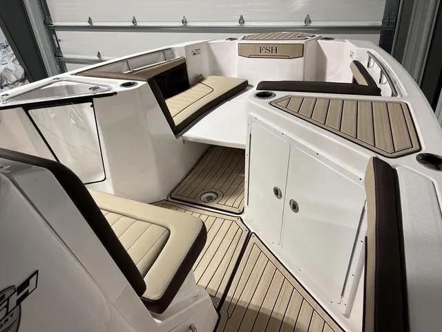 Slide: The Image of Yamaha 252 FSH Sport 2025 - 30