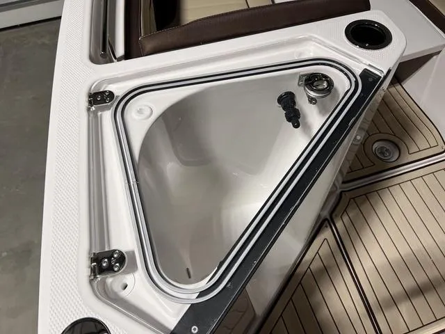 Slide: The Image of Yamaha 252 FSH Sport 2025 - 34