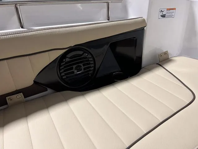 Slide: The Image of Yamaha 252 FSH Sport 2025 - 42