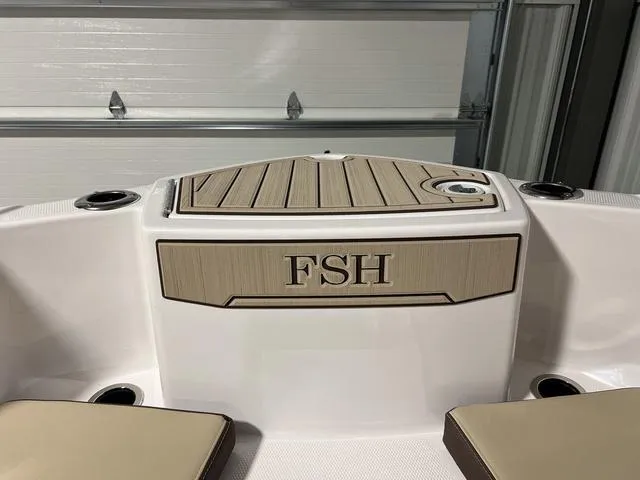 Slide: The Image of Yamaha 252 FSH Sport 2025 - 44