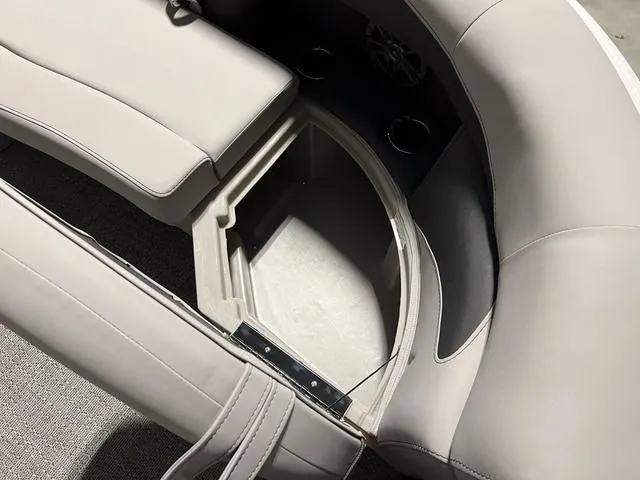 Slide: The Image of Barletta Aria A22CC 2025 - 25