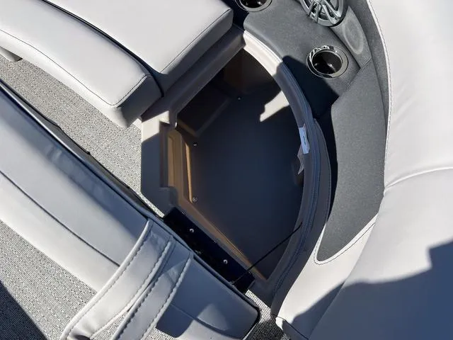 Slide: The Image of Barletta Aria A22UC 2025 - 14