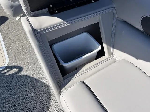 Slide: The Image of Barletta Aria A22UC 2025 - 16