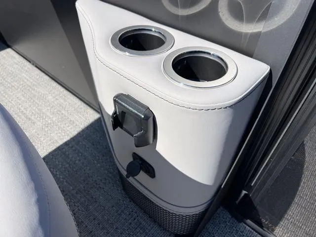 Slide: The Image of Barletta Aria A22UC 2025 - 19