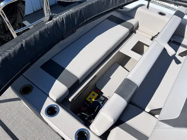 Slide: The Image of Barletta Aria A22UC 2025 - 33