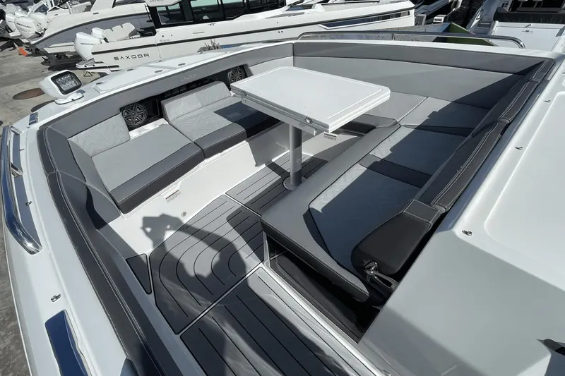 Slide: The Image of Galeon 325 GTO 2023 - 21