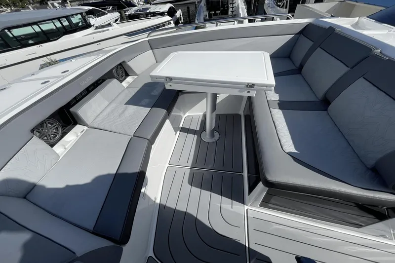 Slide: The Image of Galeon 325 GTO 2023 - 22