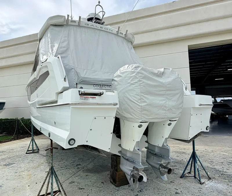 Slide: The Image of Galeon 325 GTO 2023 - 42