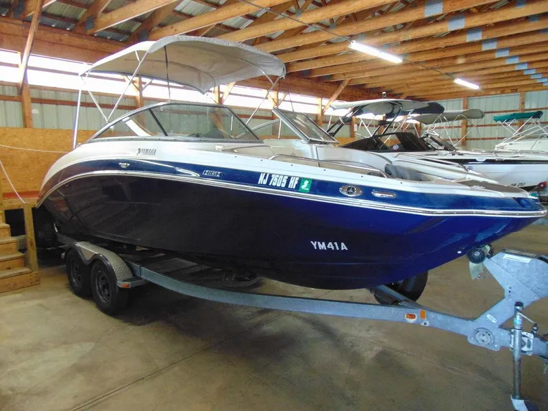 Slide: The Image of Yamaha SX240 High Output 2013 - 3