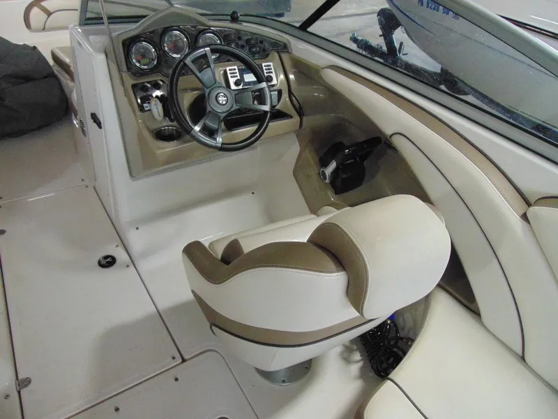 Slide: The Image of Yamaha SX240 High Output 2013 - 6