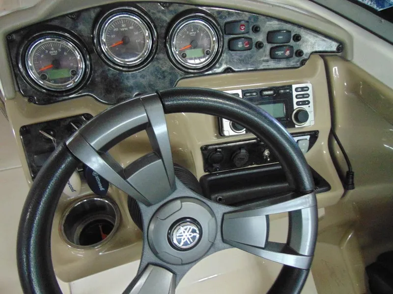 Slide: The Image of Yamaha SX240 High Output 2013 - 8