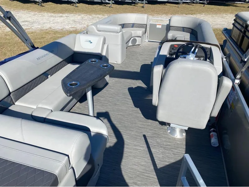 Slide: The Image of Bennington 22 SL 2022 - 4