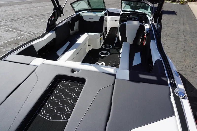 Slide: The Image of MasterCraft NXT22 - ICON PACKAGE - 3K Rebate Eligible 2025 - 6