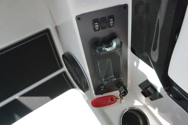 Slide: The Image of MasterCraft NXT22 - ICON PACKAGE - 3K Rebate Eligible 2025 - 9