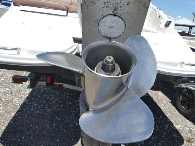 Slide: The Image of Sea Ray SDX 270 2017 - 11