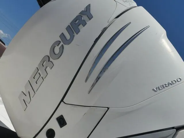 Slide: The Image of Sea Ray SDX 270 2017 - 9