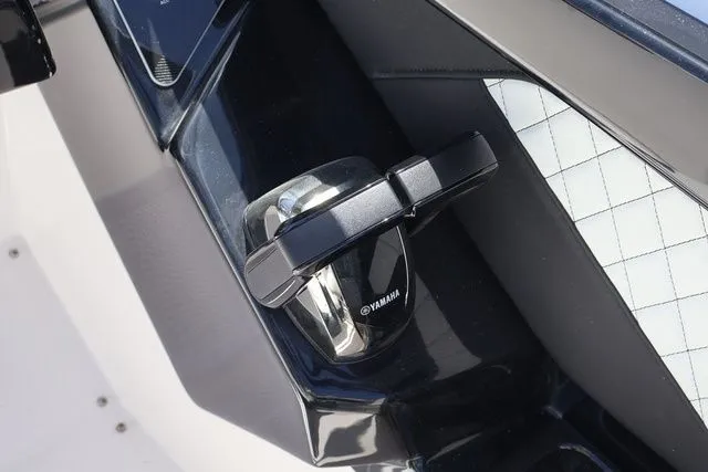 Slide: The Image of Yamaha 252SE-MIST GRAY-GALVANIZE 2025 - 19