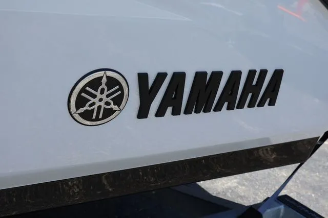 Slide: The Image of Yamaha 252SE-MIST GRAY-GALVANIZE 2025 - 29