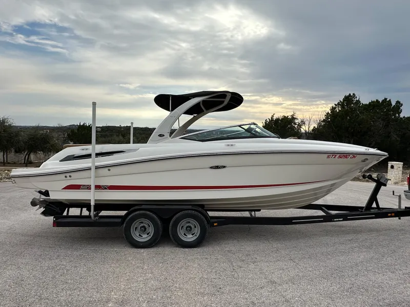 Slide: The Image of Sea Ray 250 SLX 2015 - 54