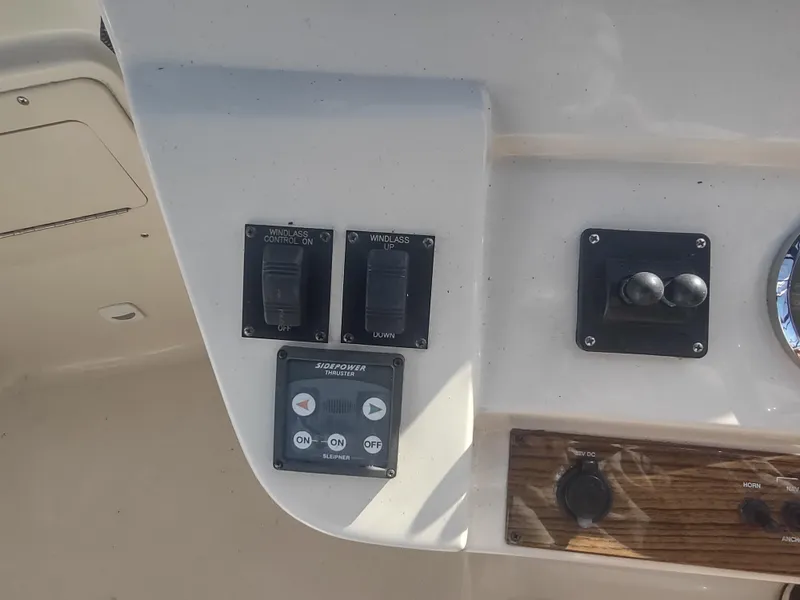 Slide: The Image of Mainship 400 Trawler 2004 - 50