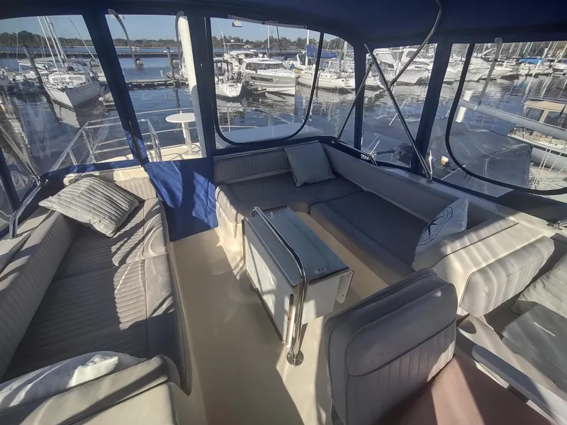 Slide: The Image of Mainship 400 Trawler 2004 - 52