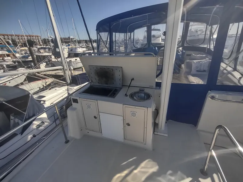 Slide: The Image of Mainship 400 Trawler 2004 - 55