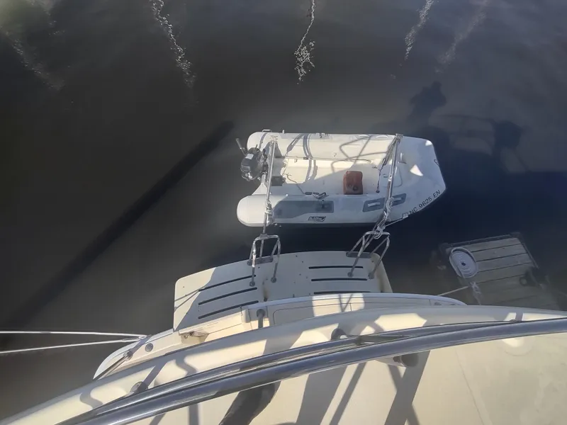 Slide: The Image of Mainship 400 Trawler 2004 - 57