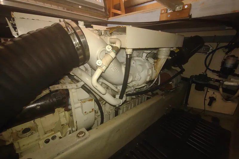 Slide: The Image of Mainship 400 Trawler 2004 - 60