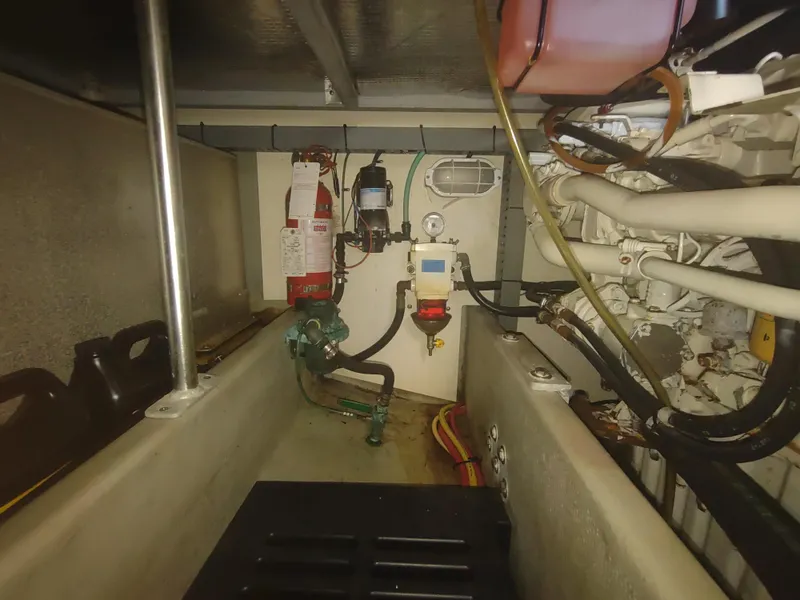 Slide: The Image of Mainship 400 Trawler 2004 - 68