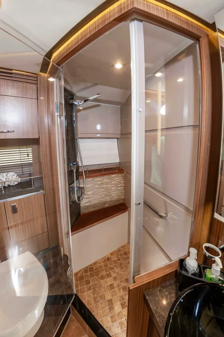 Slide: The Image of Sea Ray L650 Fly 2015 - 63