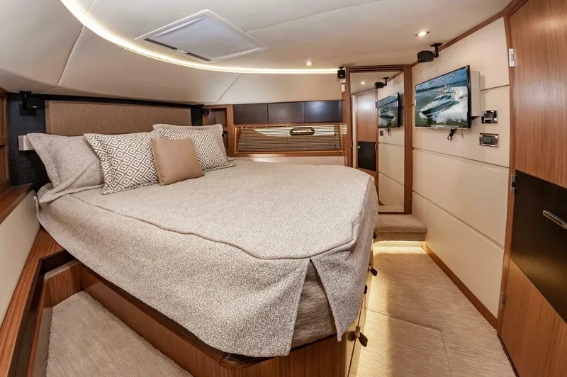 Slide: The Image of Sea Ray L650 Fly 2015 - 65