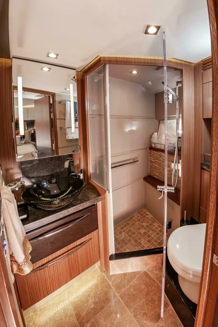 Slide: The Image of Sea Ray L650 Fly 2015 - 69