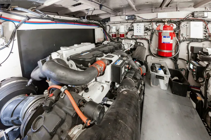 Slide: The Image of Sea Ray L650 Fly 2015 - 73