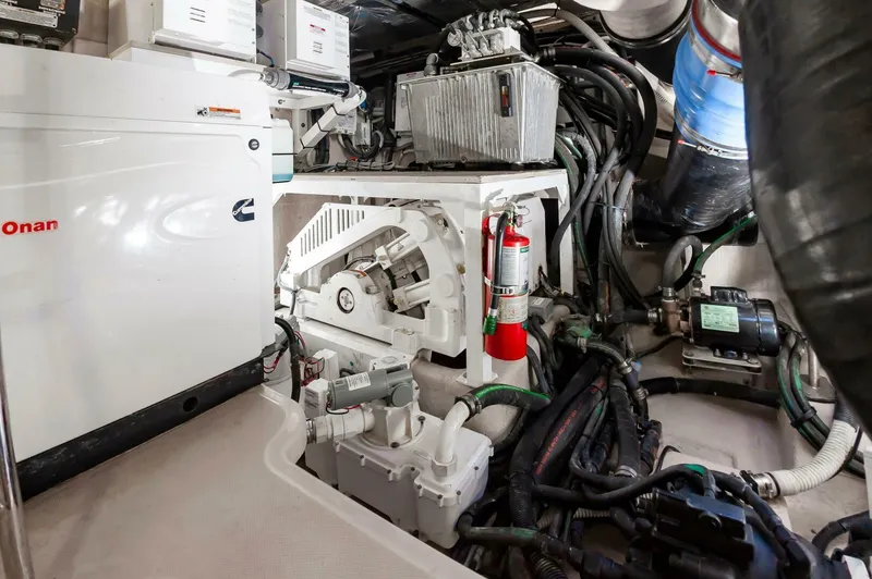 Slide: The Image of Sea Ray L650 Fly 2015 - 77