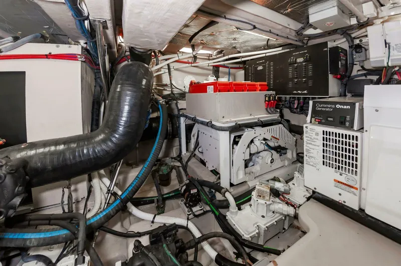 Slide: The Image of Sea Ray L650 Fly 2015 - 81