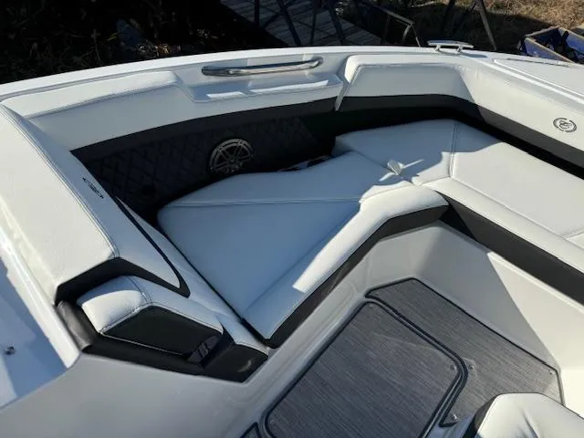 Slide: The Image of Cobalt R6 2025 - 10