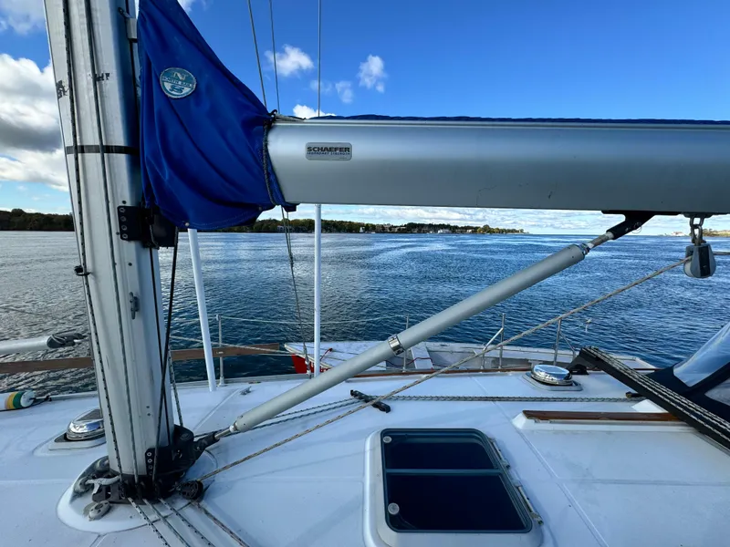 Slide: The Image of Jeanneau Sun Odyssey 40 sailboat deck with ocean view, 2001 model. - 13